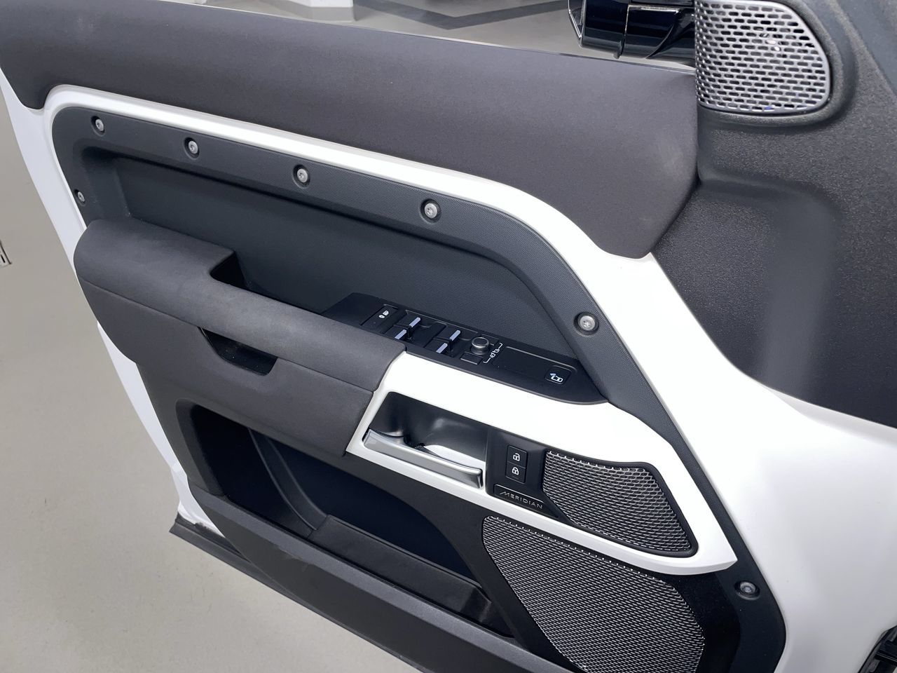 2023 Land Rover Defender