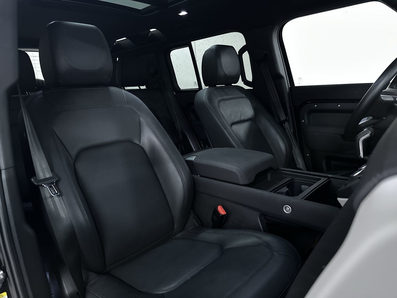 2023 Land Rover Defender