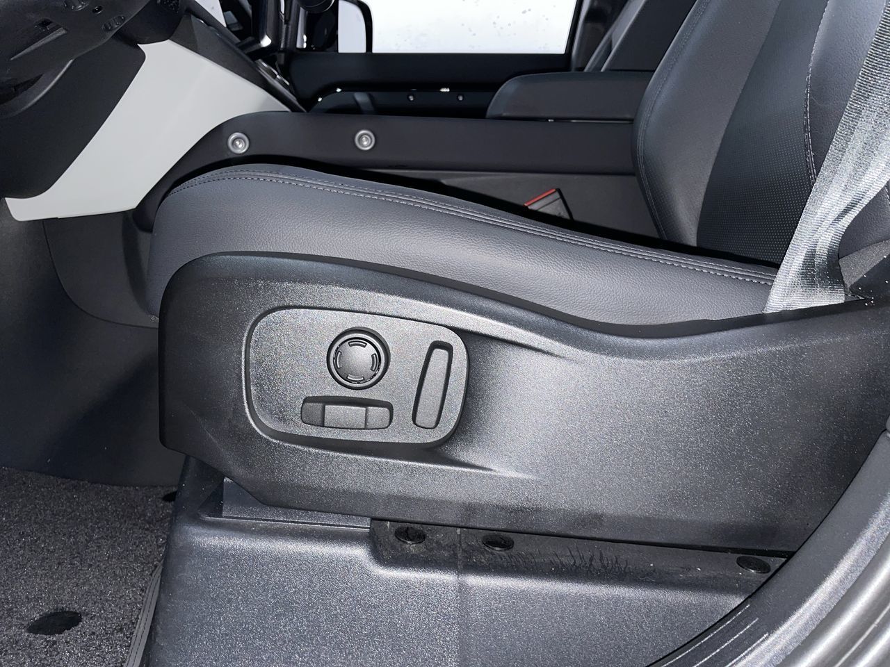 2024 Land Rover Defender
