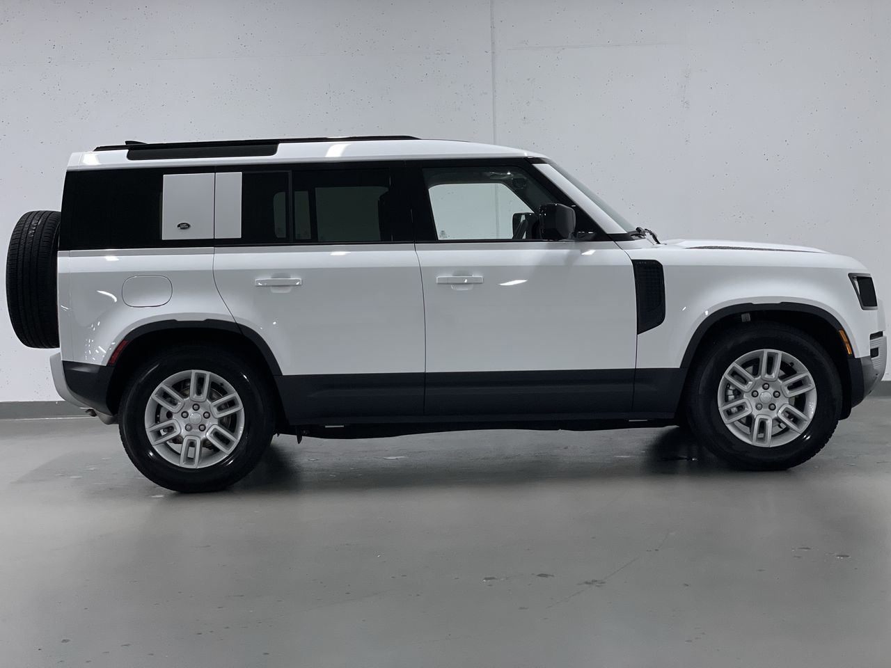 2024 Land Rover Defender
