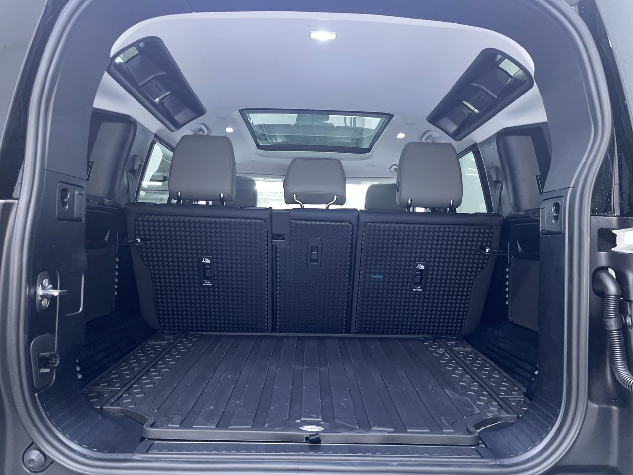 2025 Land Rover Defender