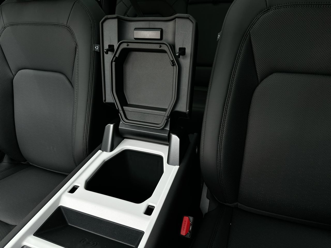 2025 Land Rover Defender in Vancouver, British Columbia