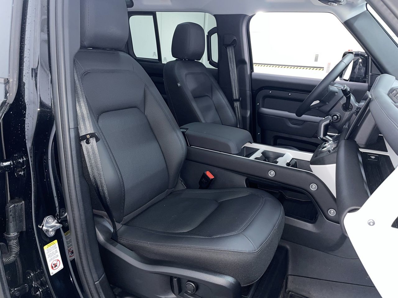 2025 Land Rover Defender 110