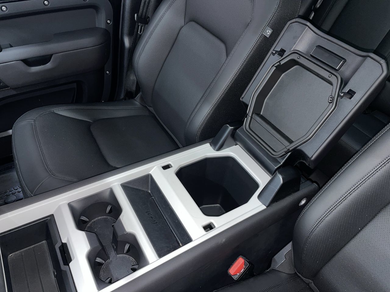 2025 Land Rover Defender 110