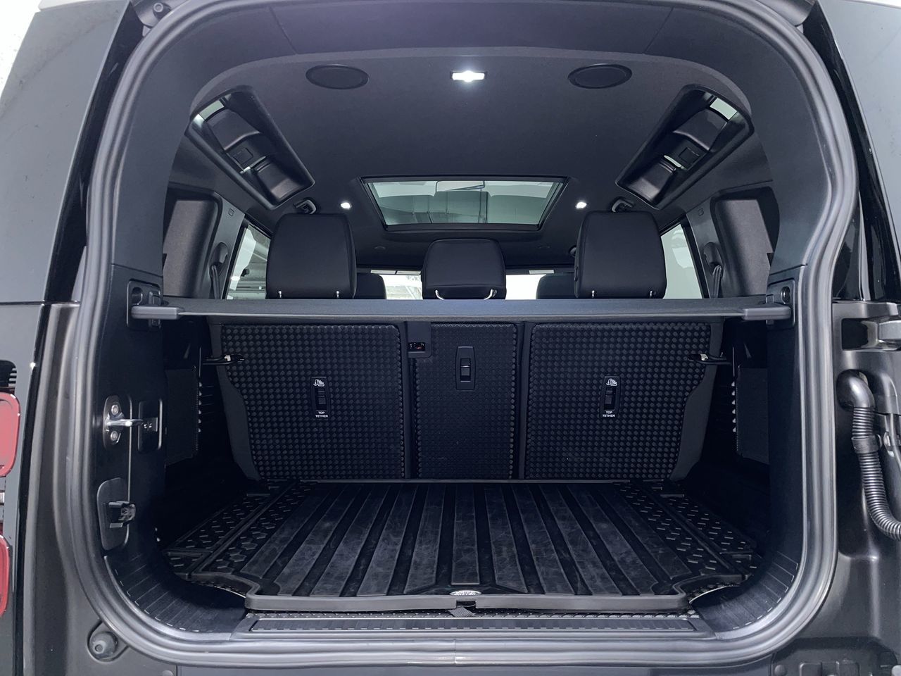 2025 Land Rover Defender