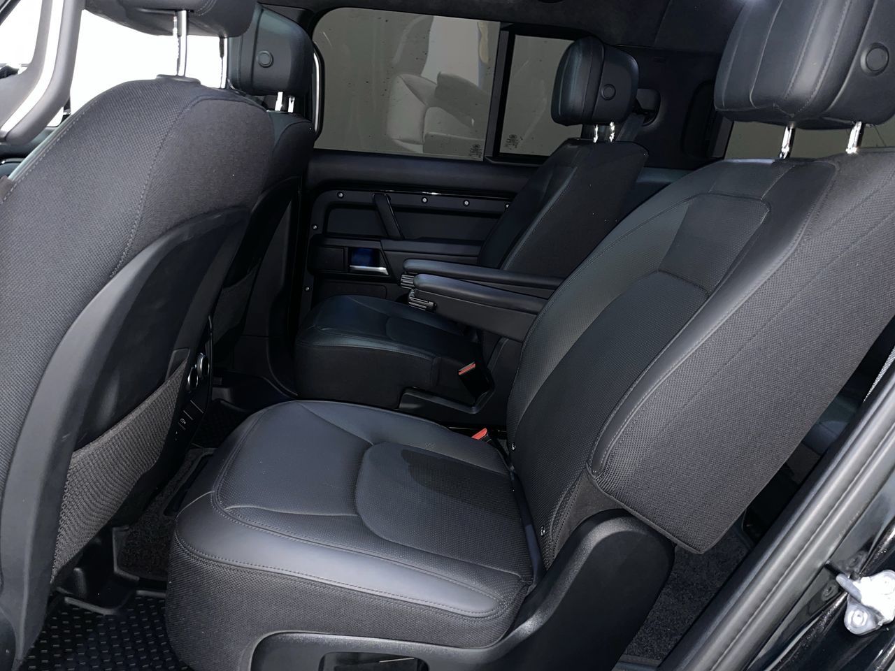 2025 Land Rover Defender