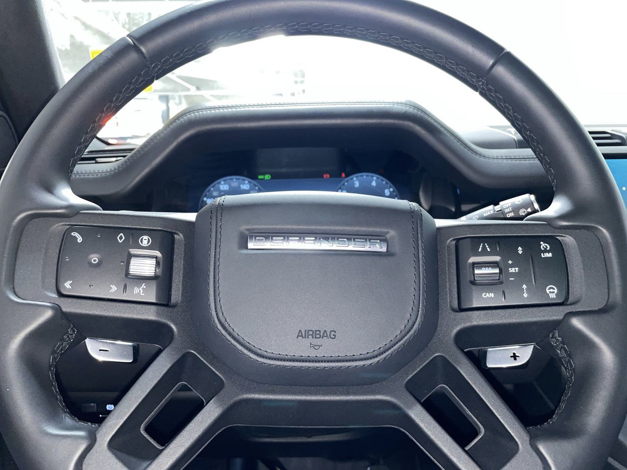 2025 Land Rover Defender