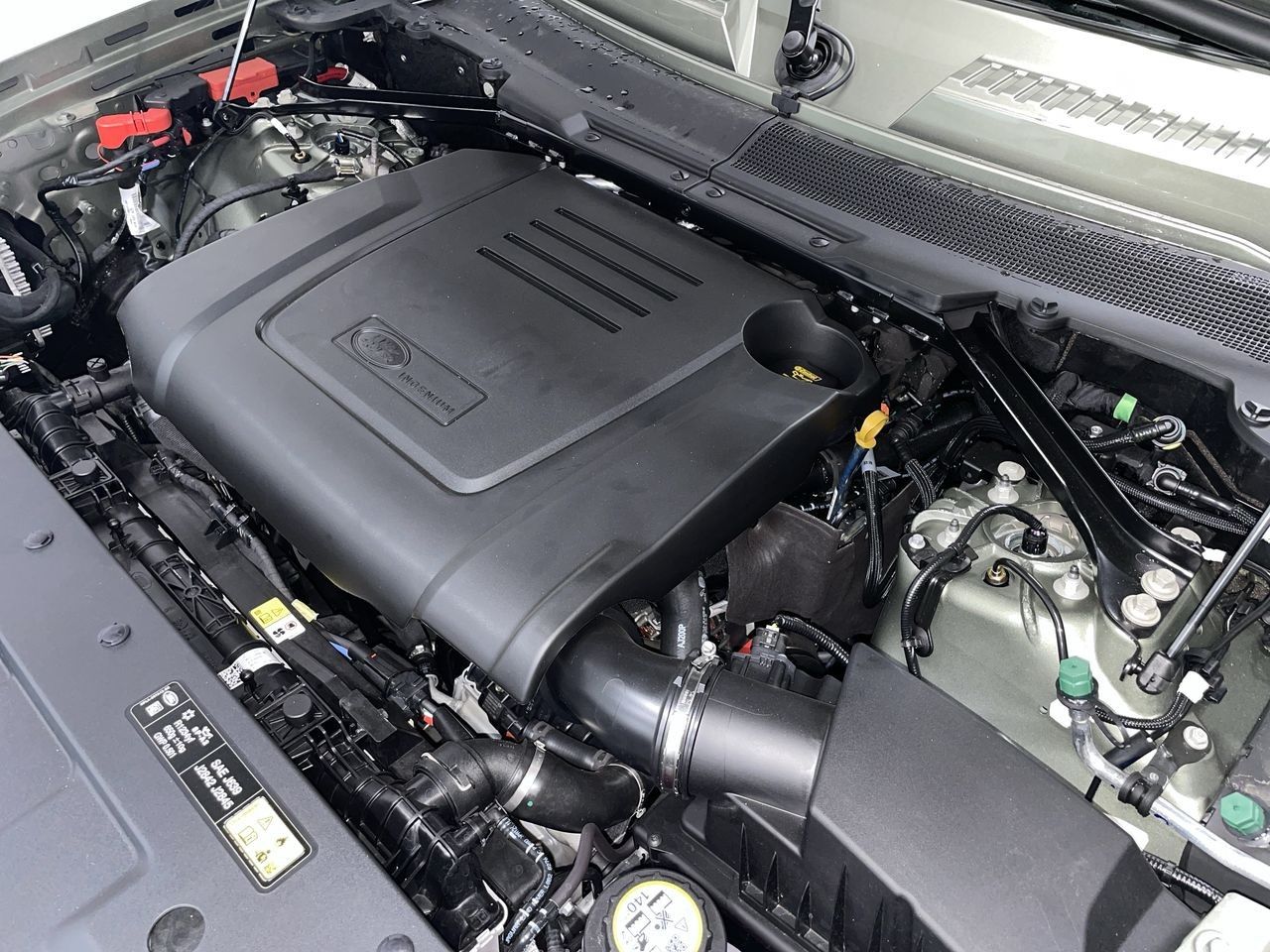 2025 Land Rover Defender