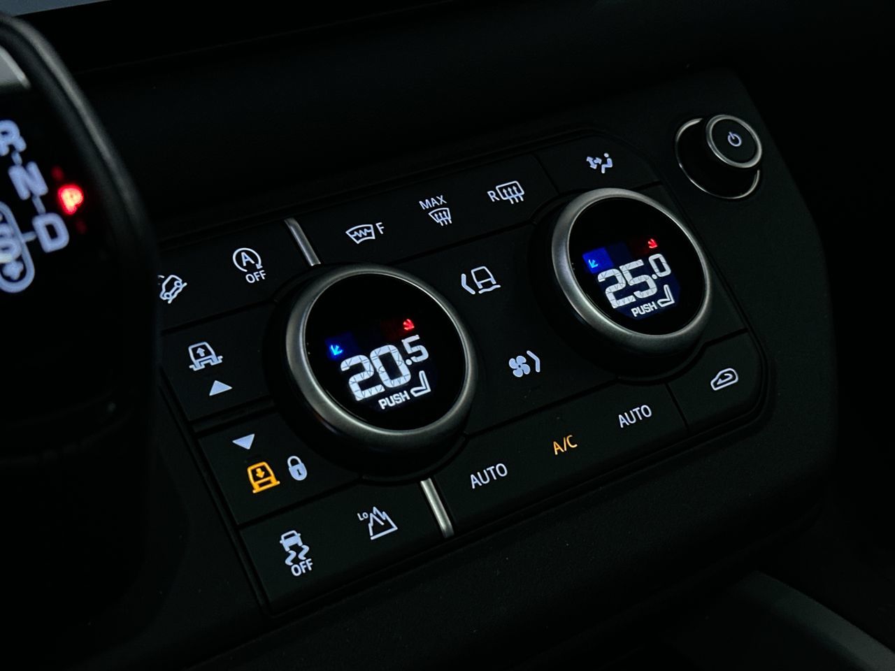 2025 Land Rover Defender