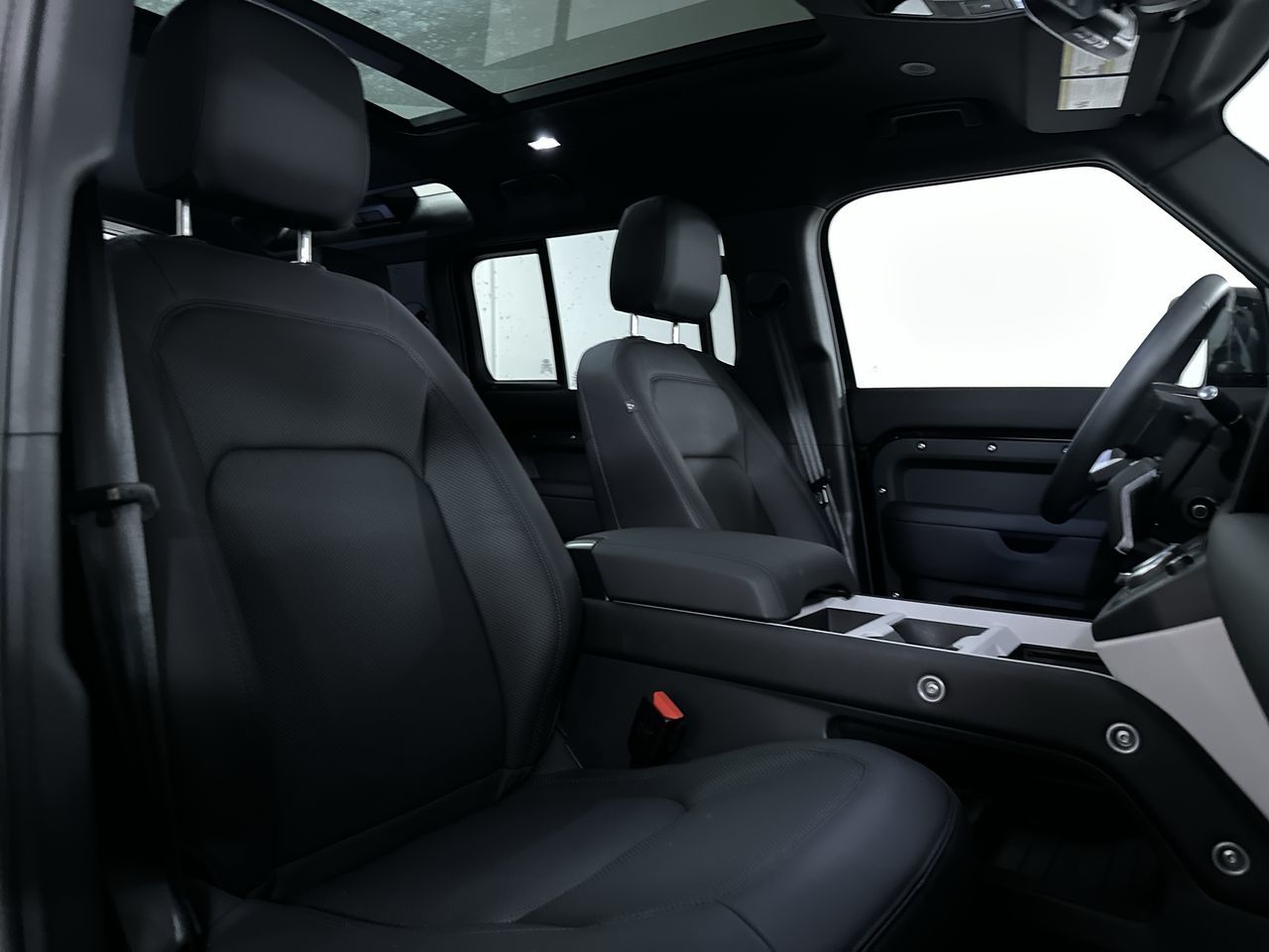 2025 Land Rover Defender 110