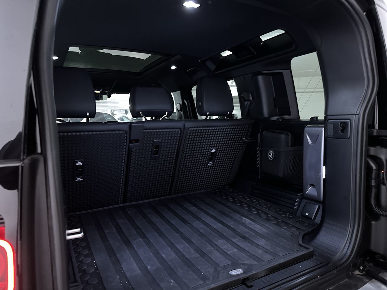 2025 Land Rover Defender 110