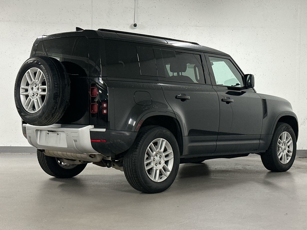 2025 Land Rover Defender