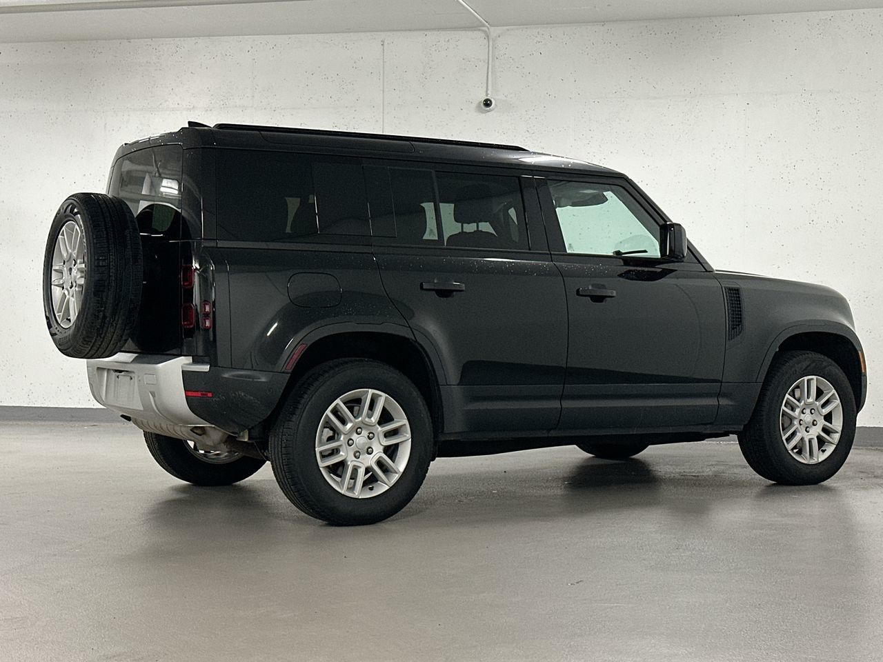 2025 Land Rover Defender