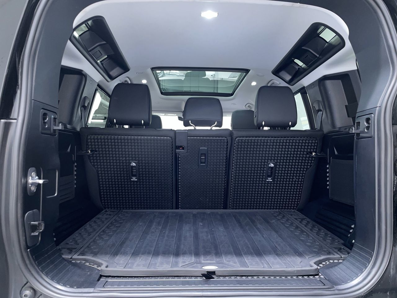 2025 Land Rover Defender