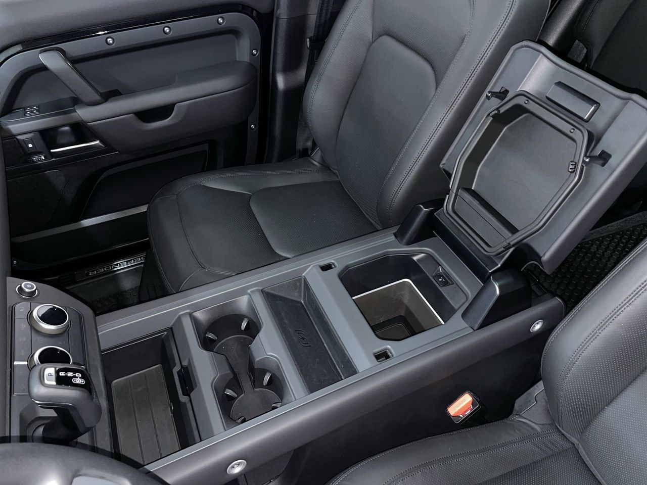 2025 Land Rover Defender