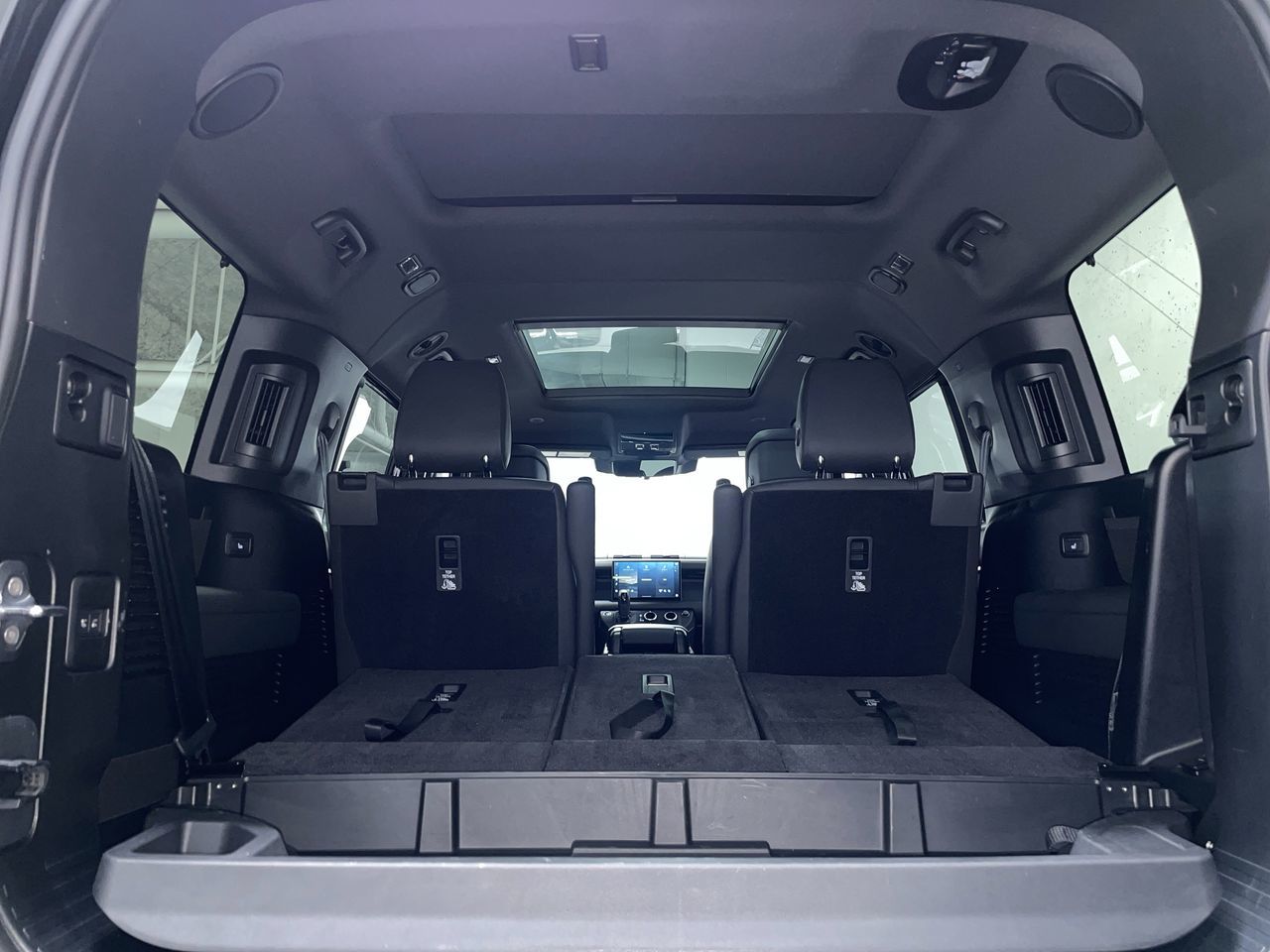 2025 Land Rover Defender