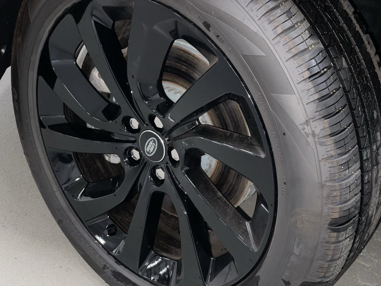 2024 Land Rover DISCOVERY SPORT in Vancouver, British Columbia