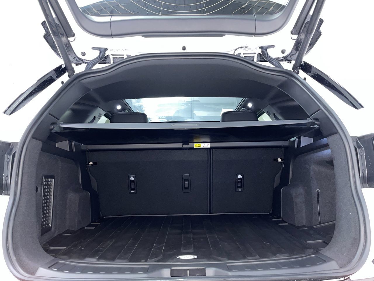 2024 Land Rover DISCOVERY SPORT in Vancouver, British Columbia