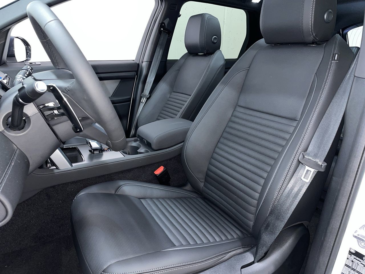 Land Rover DISCOVERY SPORT  2024 à Vancouver, Colombie-Britannique