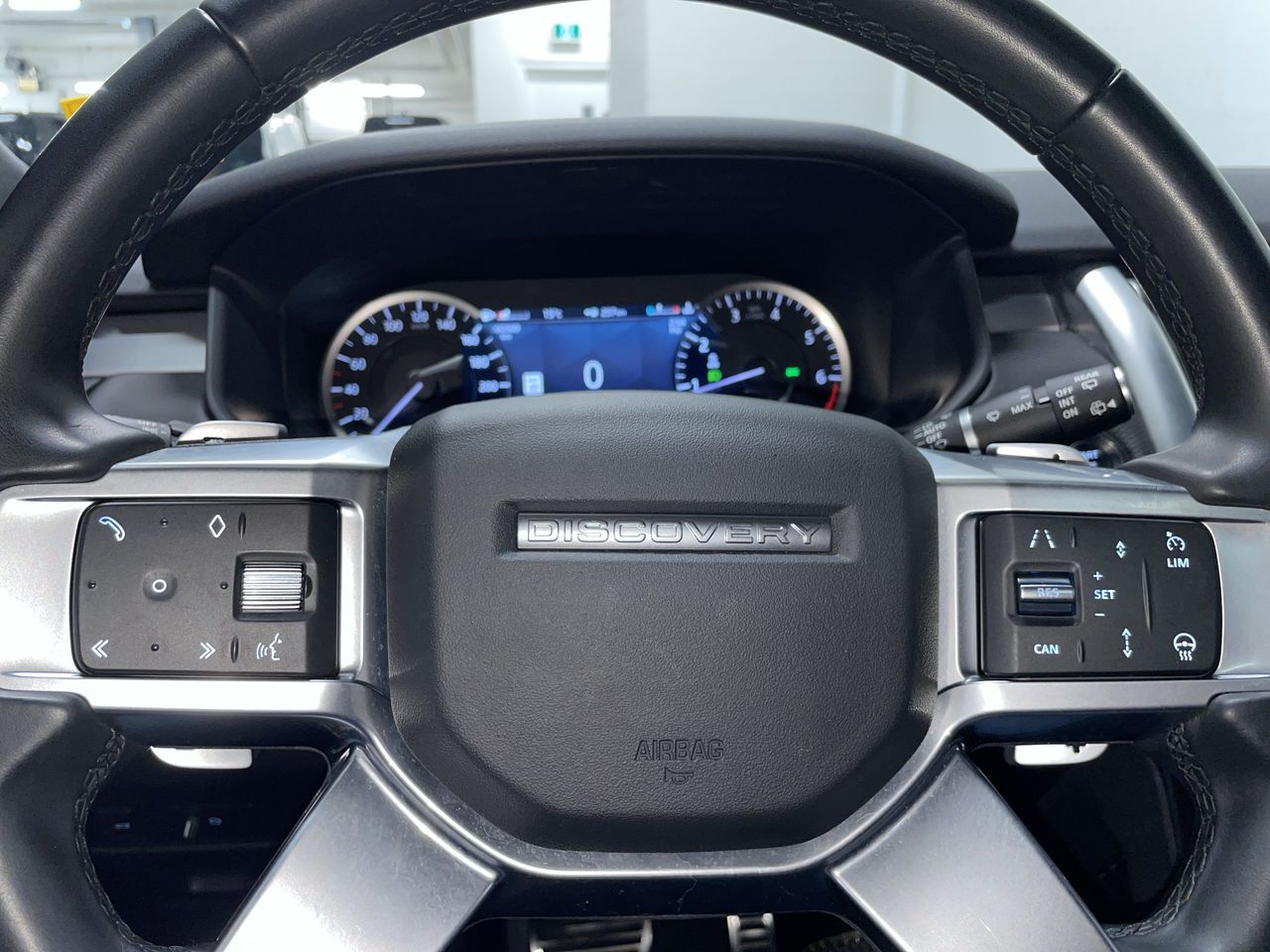 2023 Land Rover Discovery