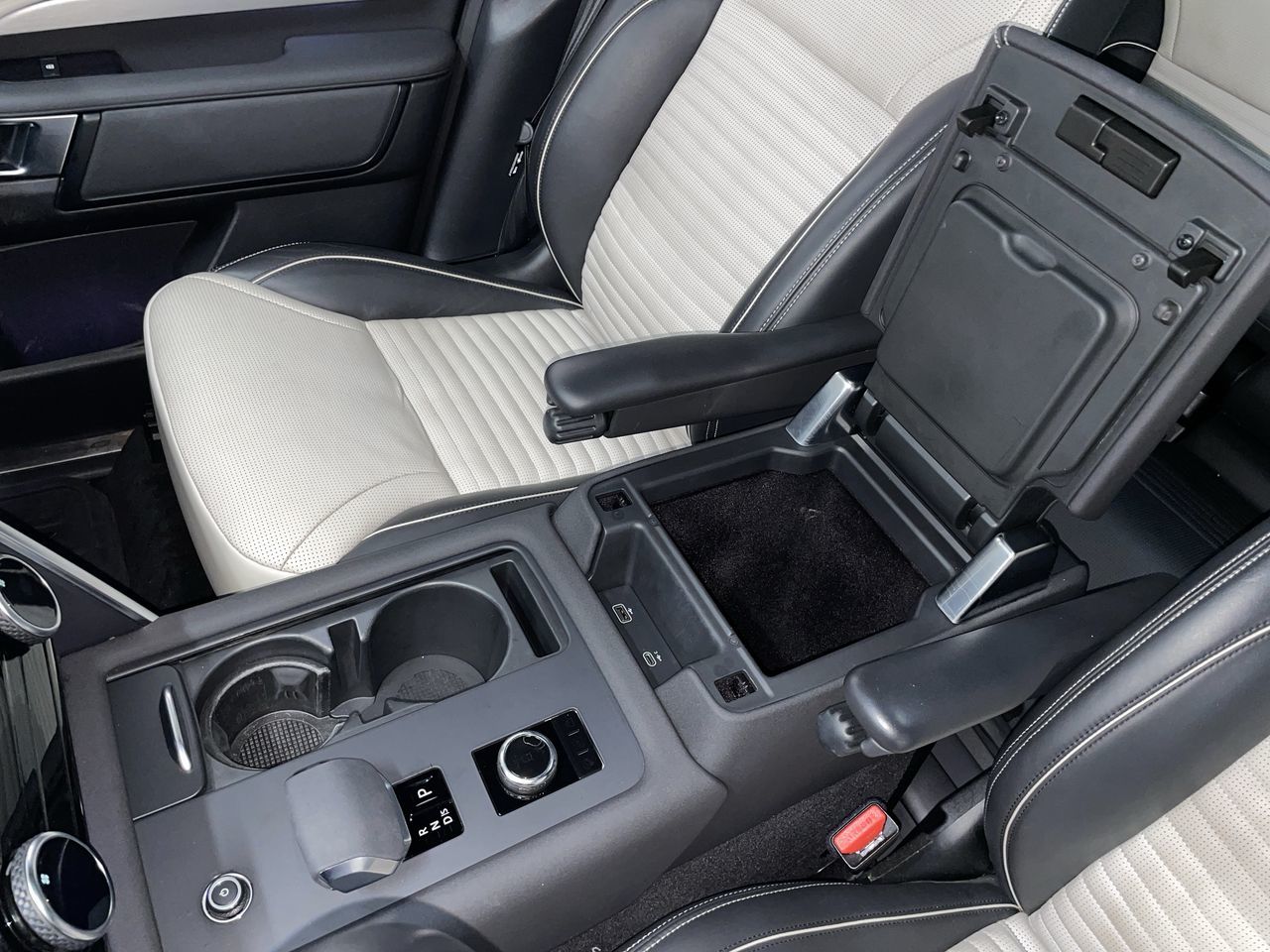 2023 Land Rover Discovery