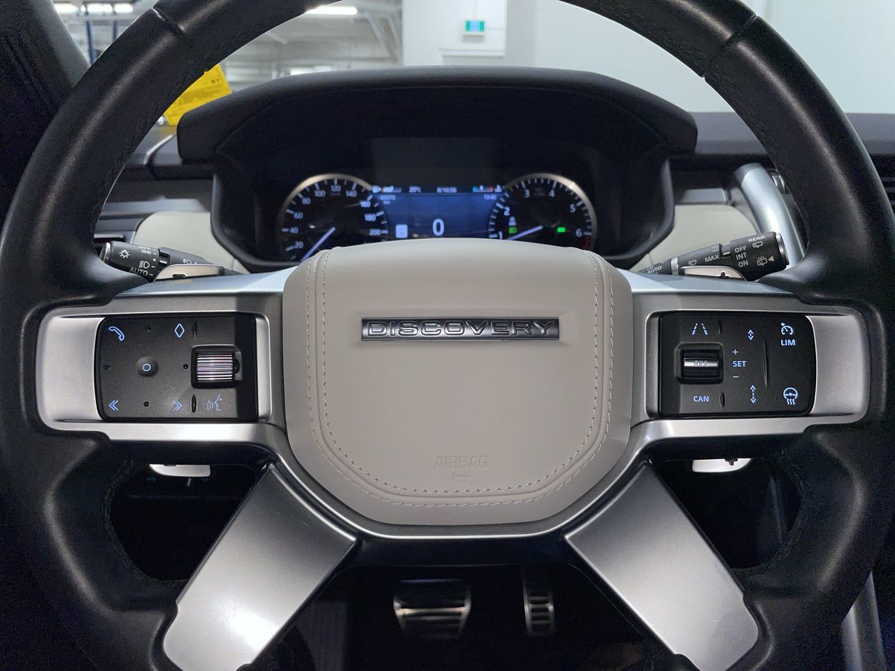 2023 Land Rover Discovery