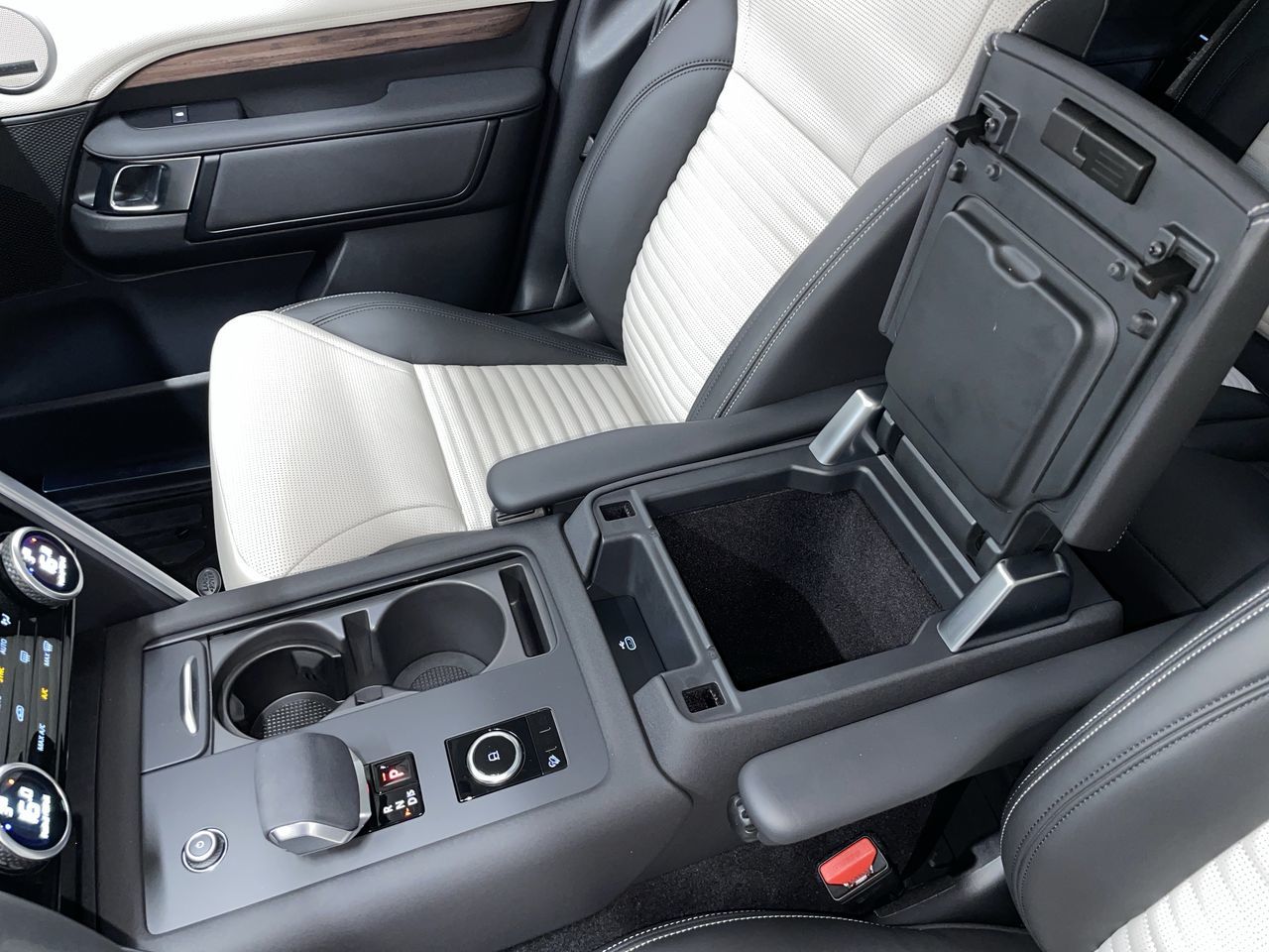 2025 Land Rover Discovery