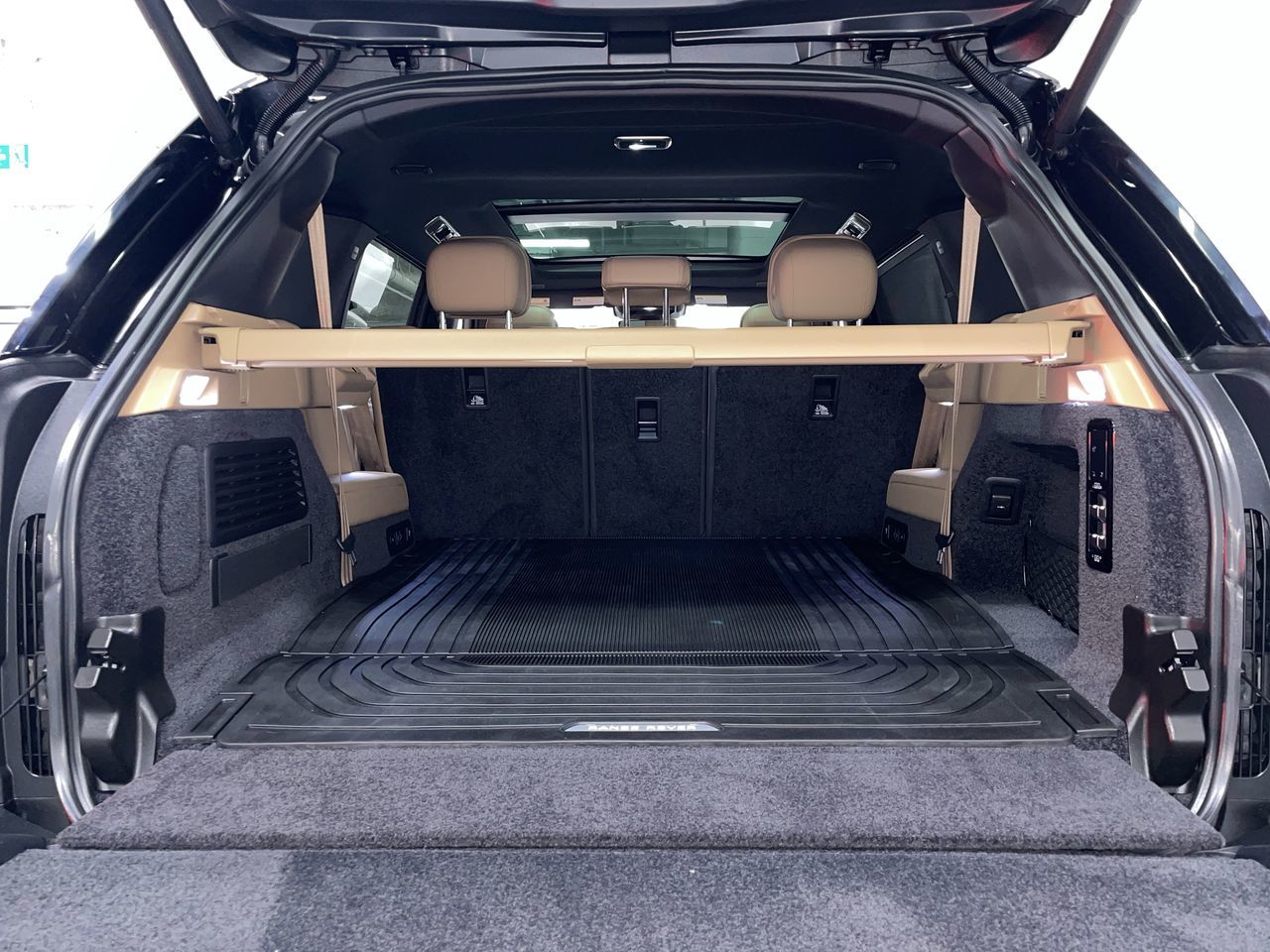 2023 Land Rover NEW RANGE ROVER in Vancouver, British Columbia