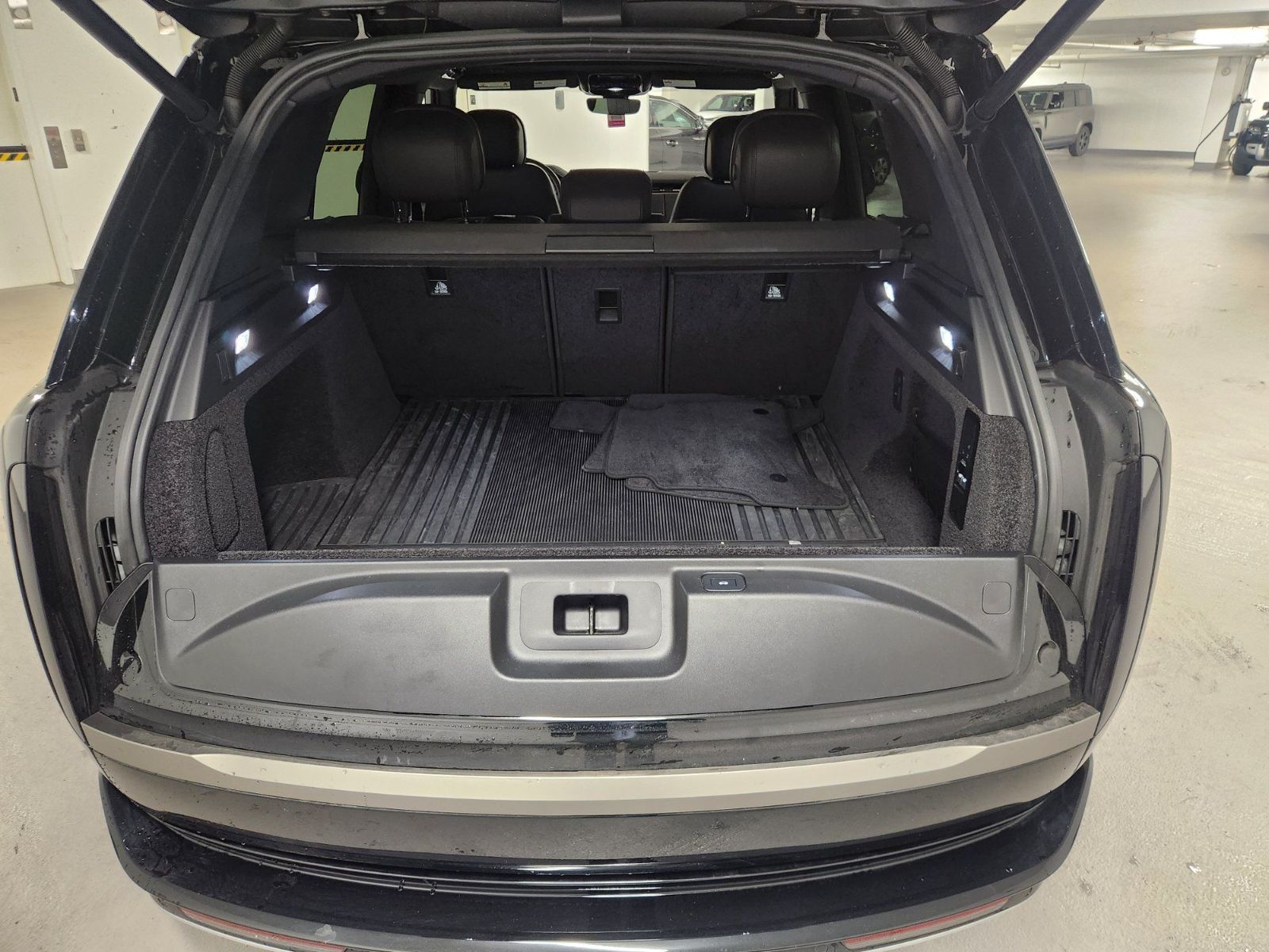 2023 Land Rover NEW RANGE ROVER in Vancouver, British Columbia