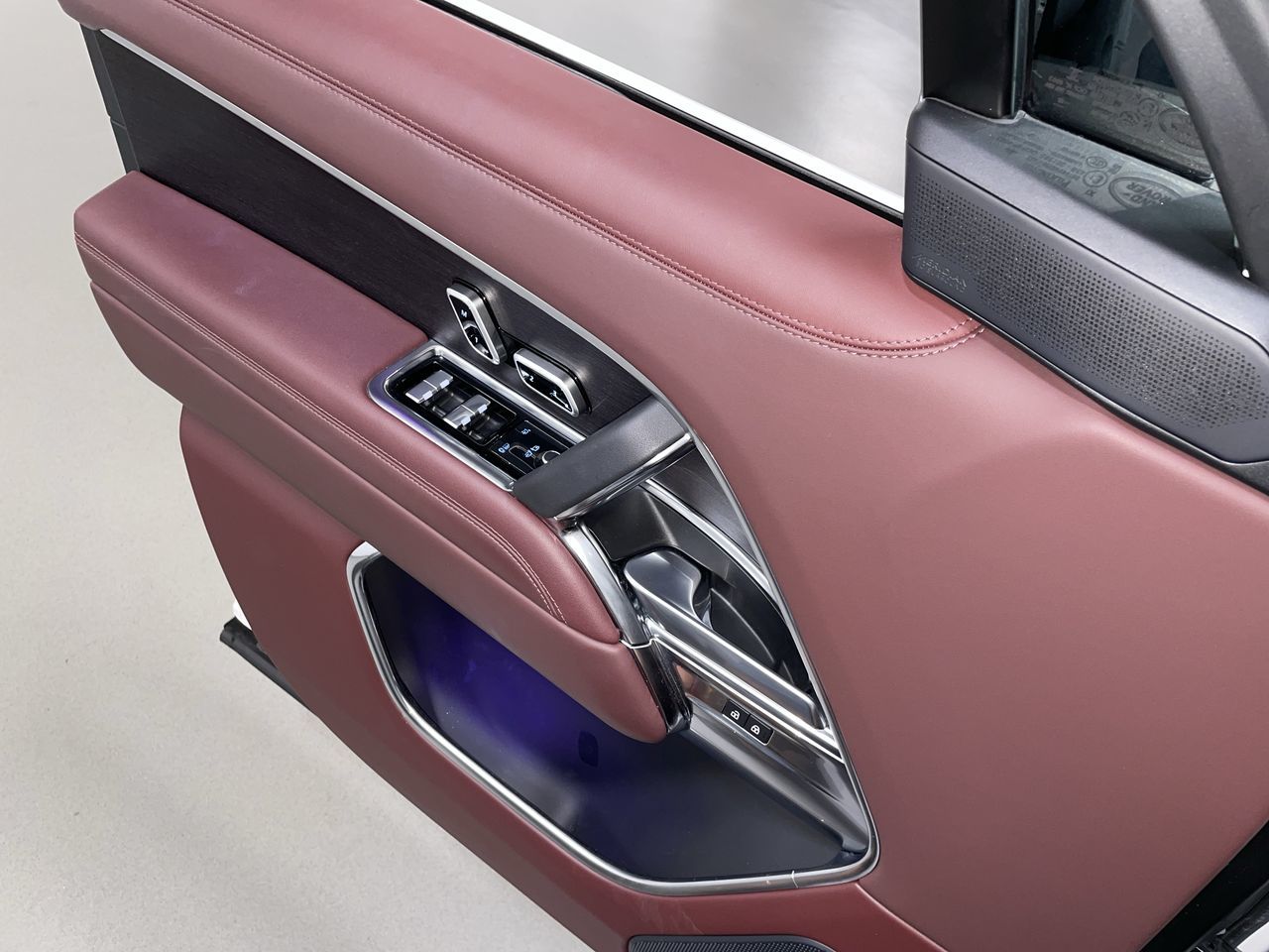 2023 Land Rover New Range Rover