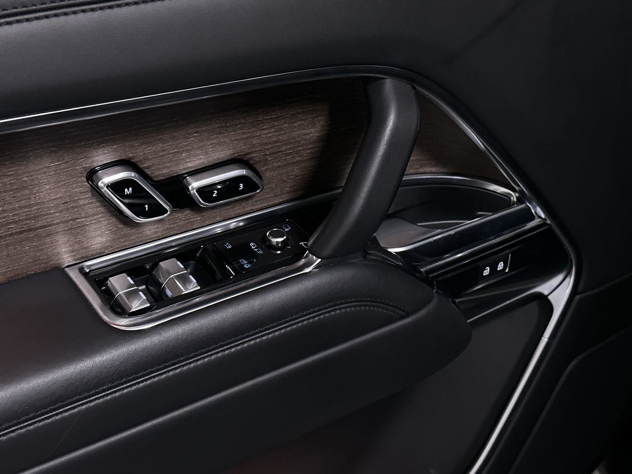 2023 Land Rover New Range Rover