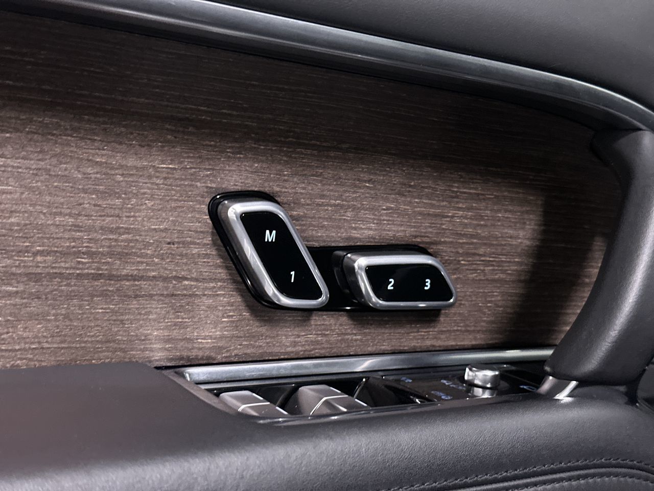 2023 Land Rover New Range Rover