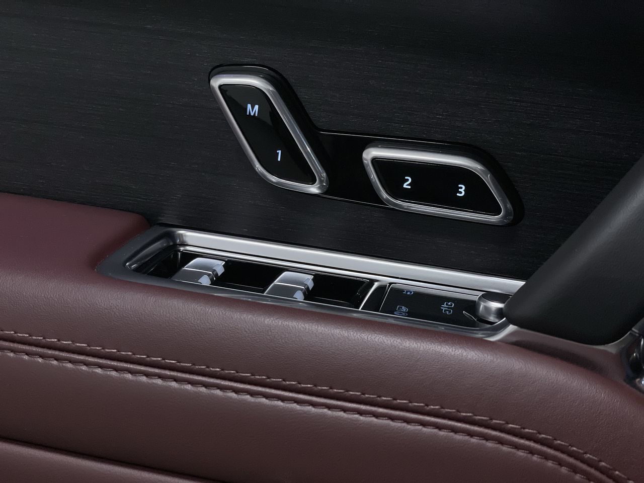 2023 Land Rover New Range Rover
