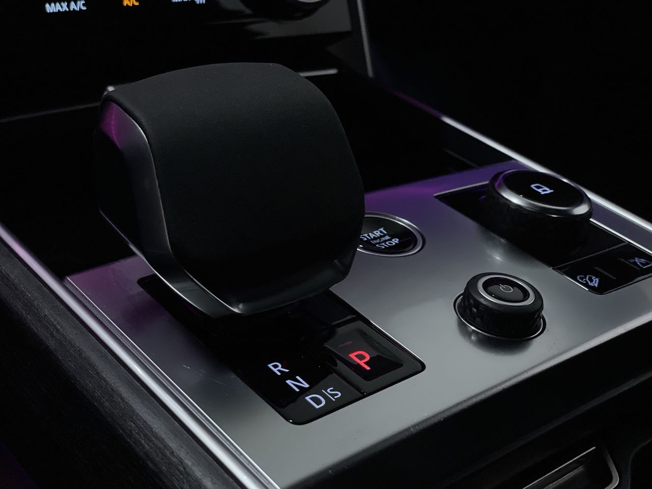 2023 Land Rover New Range Rover
