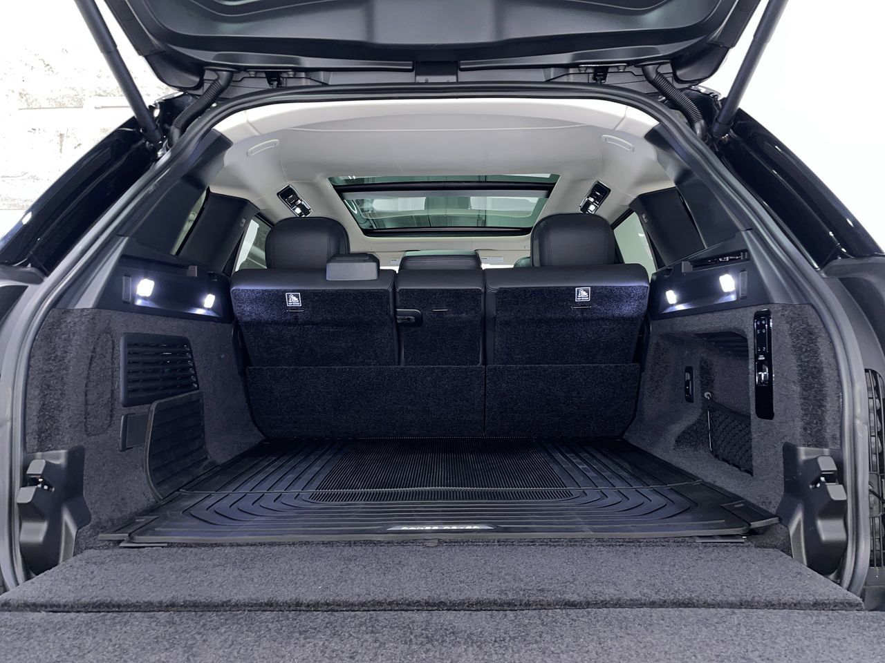 2023 Land Rover New Range Rover