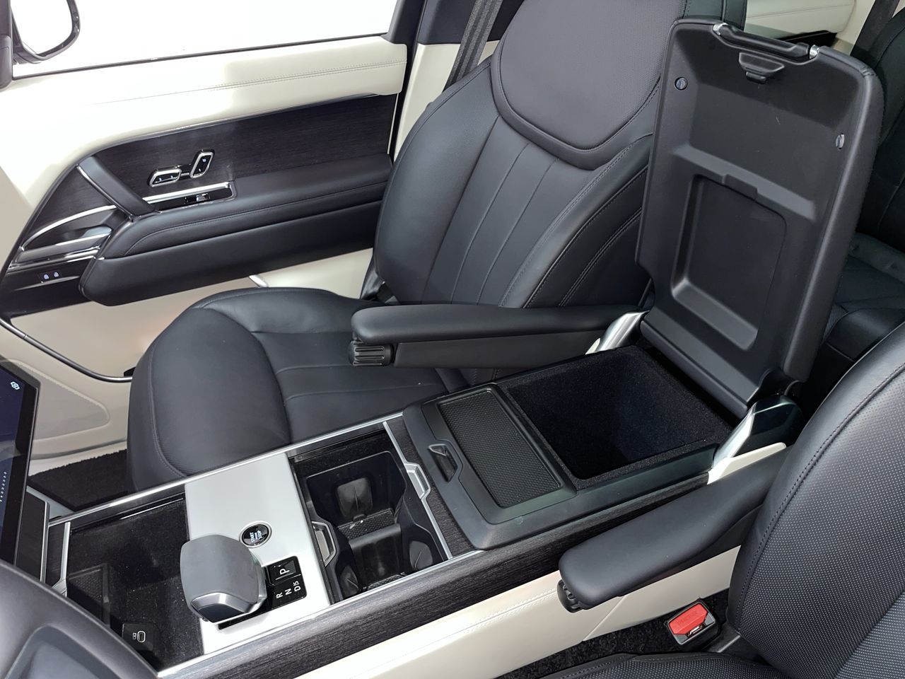 2024 Land Rover New Range Rover