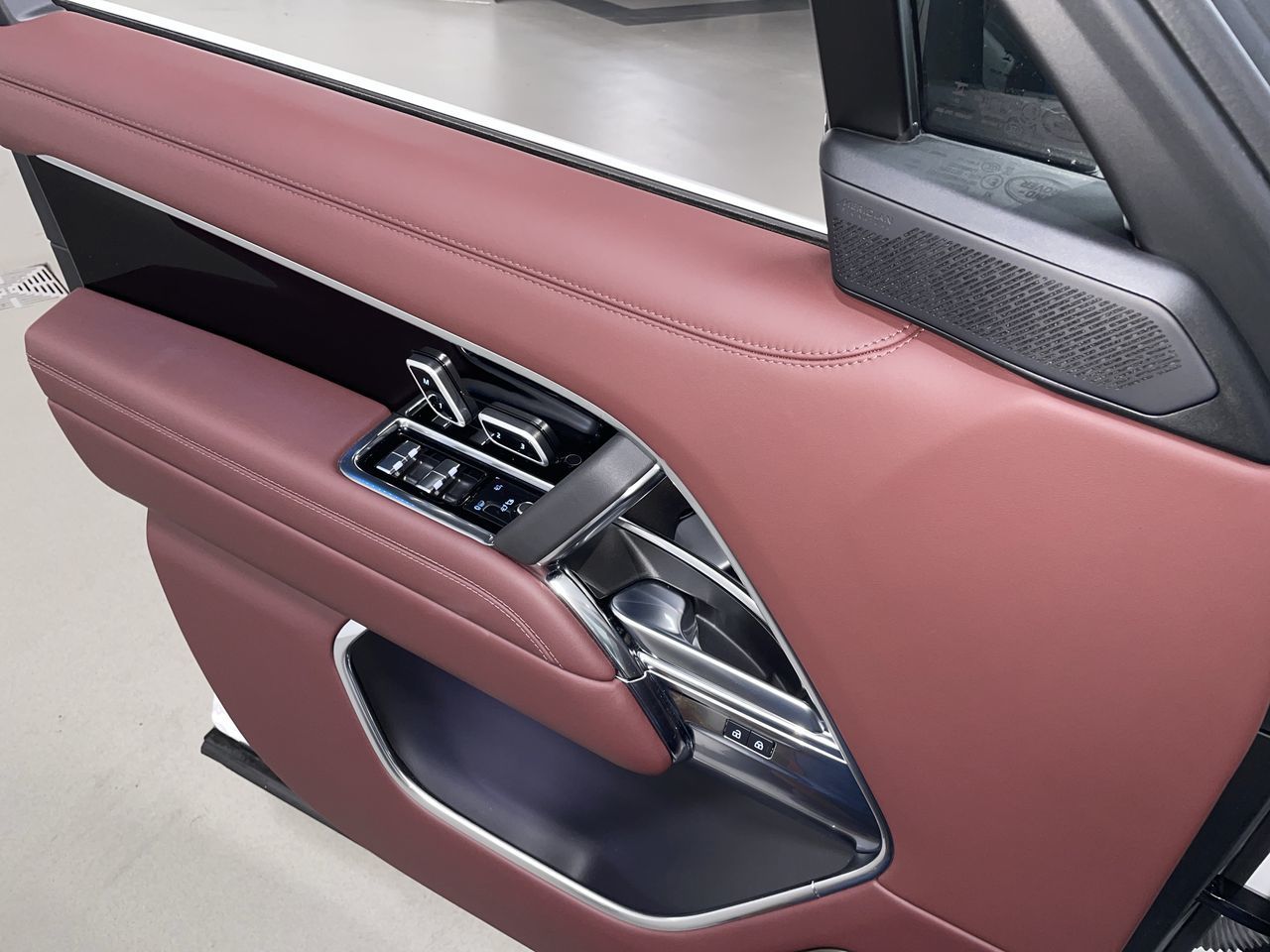 2024 Land Rover New Range Rover