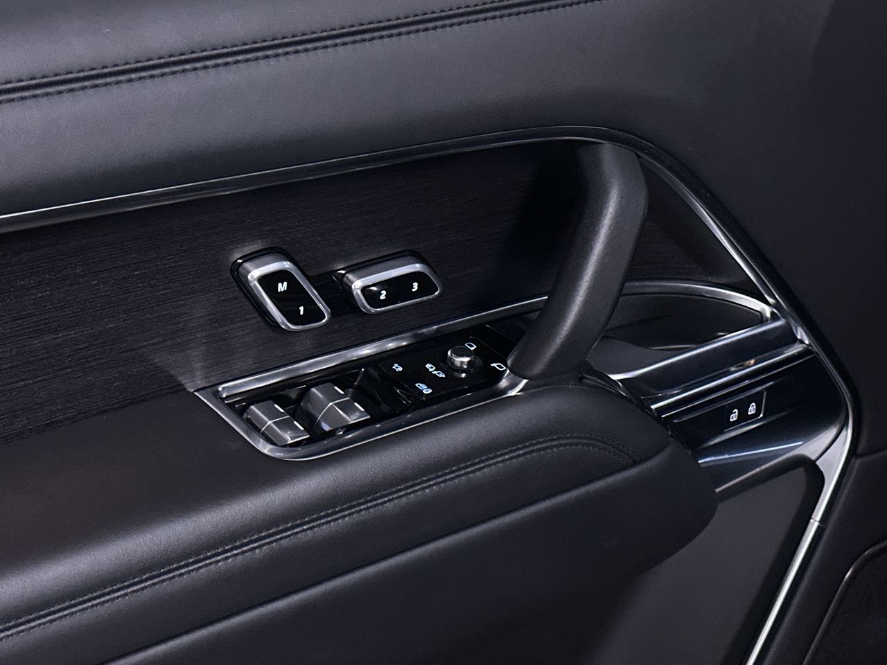 2024 Land Rover New Range Rover