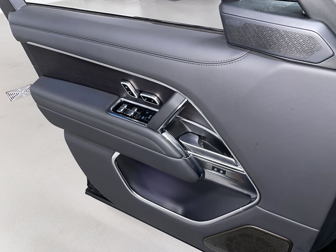 2024 Land Rover New Range Rover