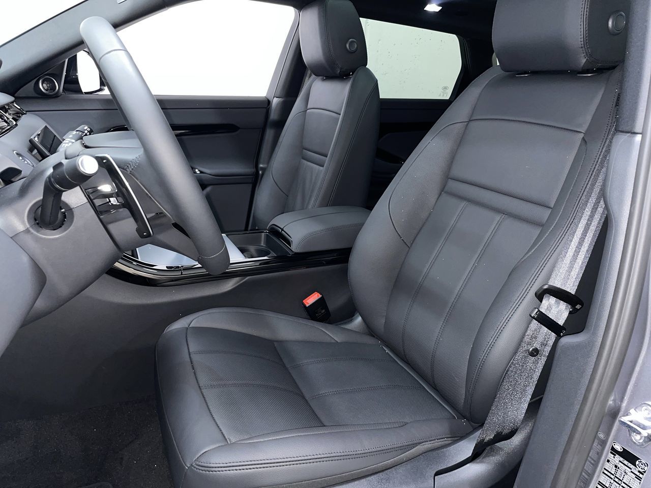2024 Land Rover Range Rover Evoque in Vancouver, British Columbia