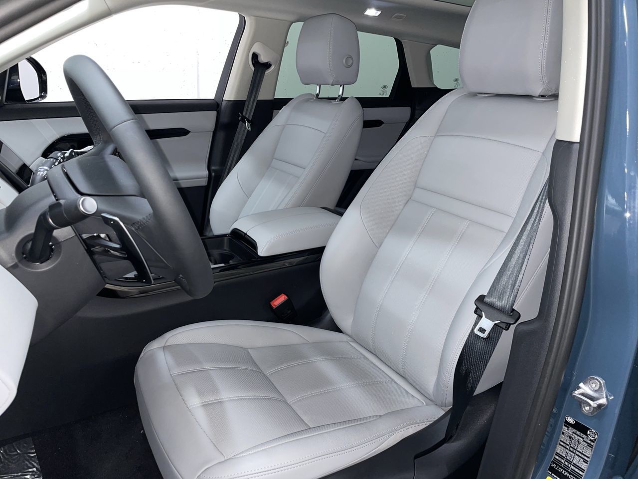 2024 Land Rover Range Rover Evoque in Vancouver, British Columbia