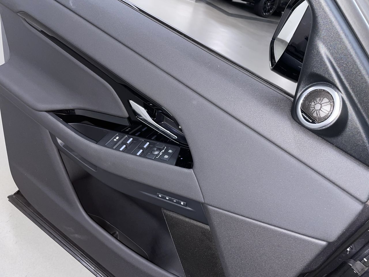 2024 Land Rover Range Rover Evoque in Vancouver, British Columbia