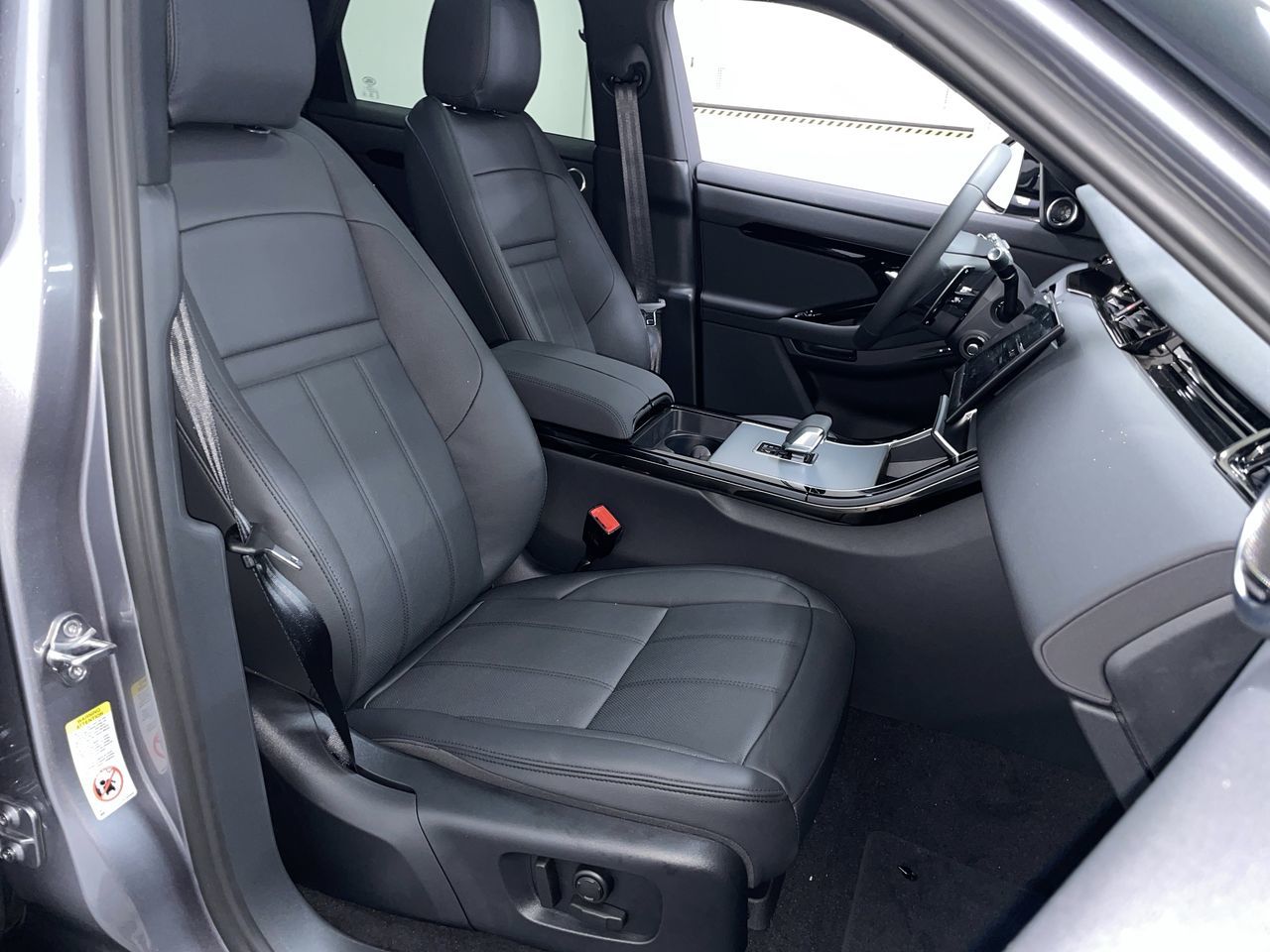 2024 Land Rover Range Rover Evoque in Vancouver, British Columbia