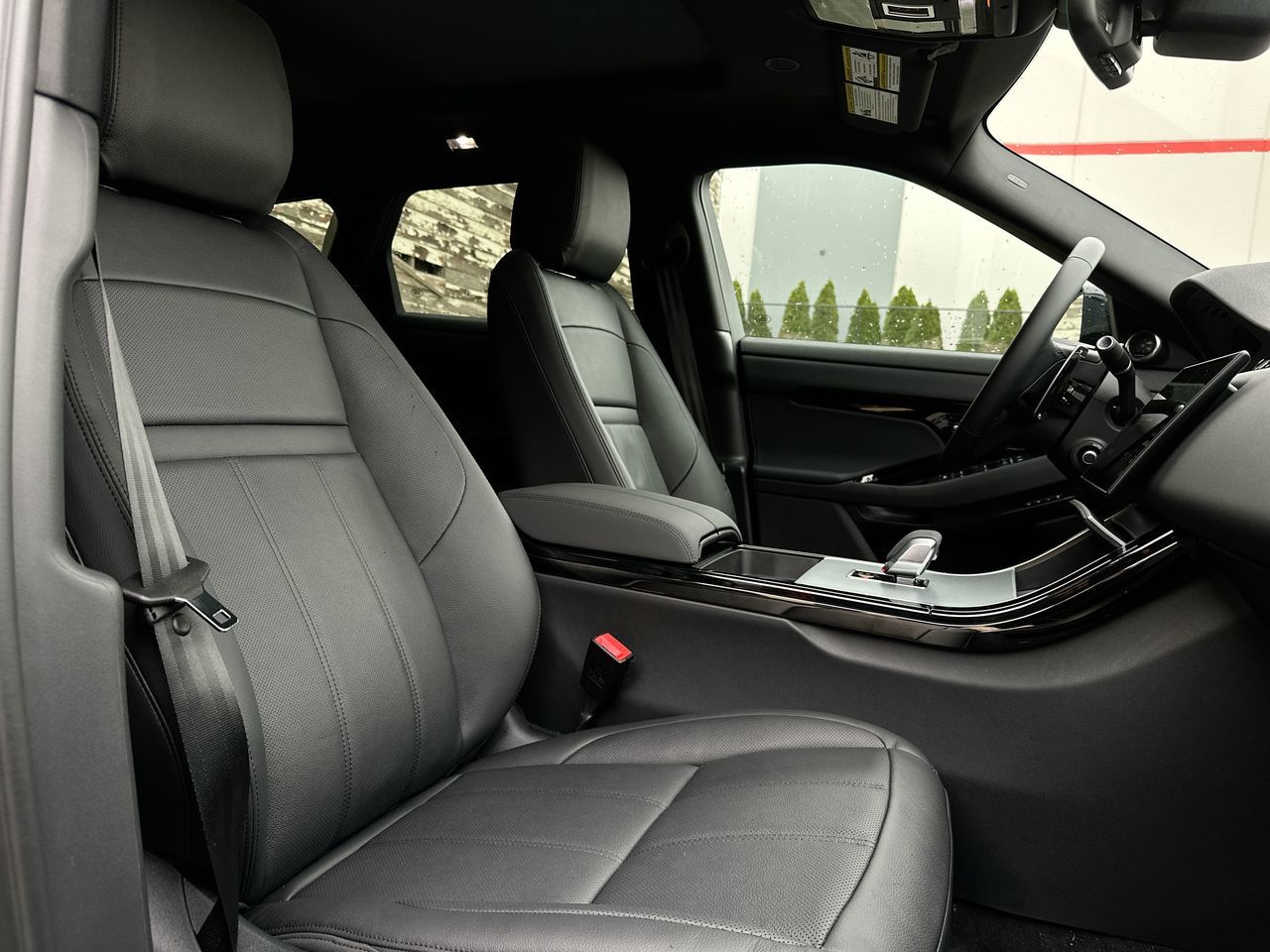 2025 Land Rover Range Rover Evoque