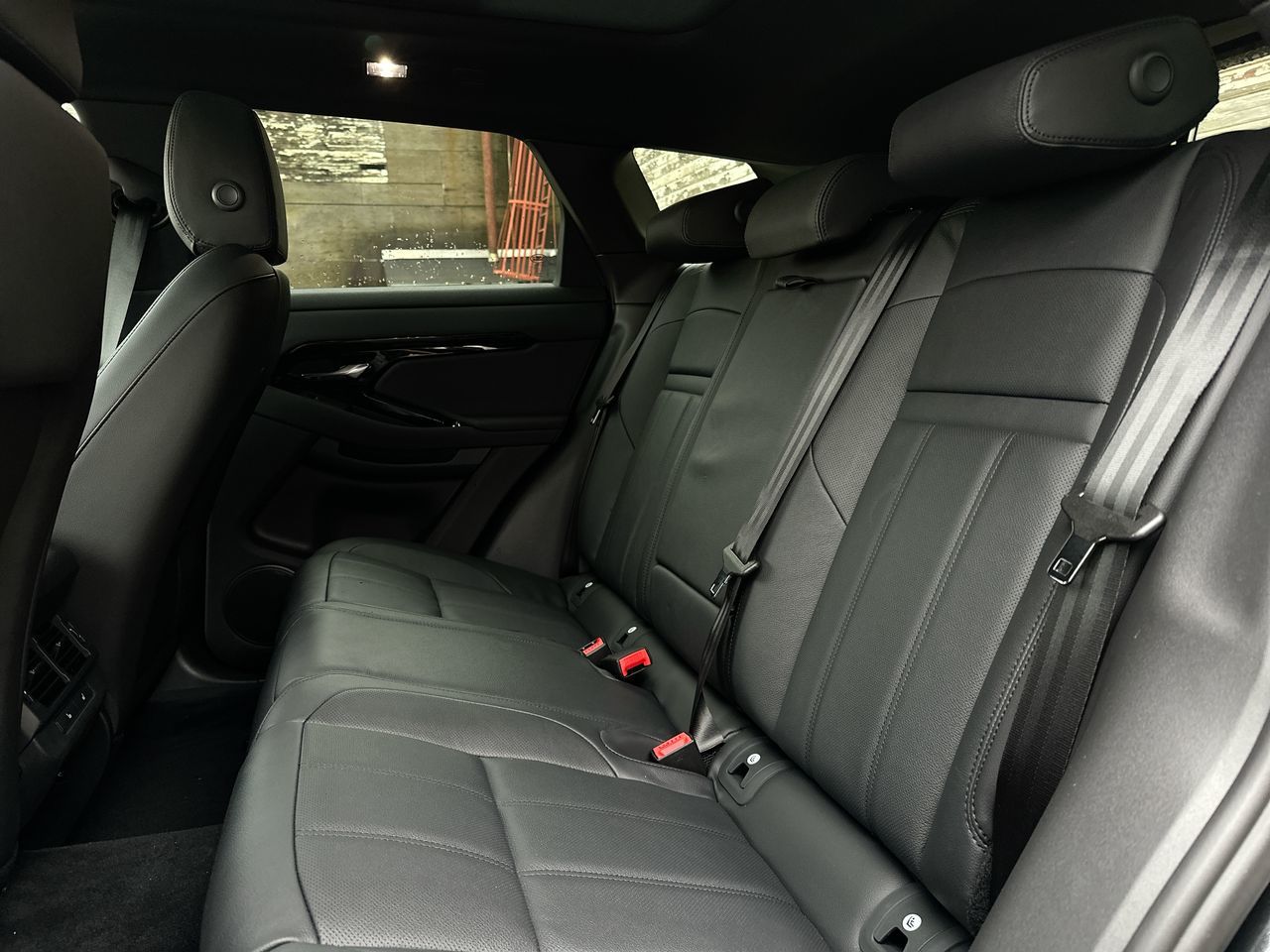 2025 Land Rover Range Rover Evoque