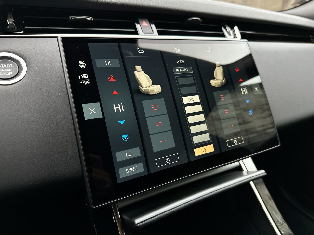 2025 Land Rover Range Rover Evoque