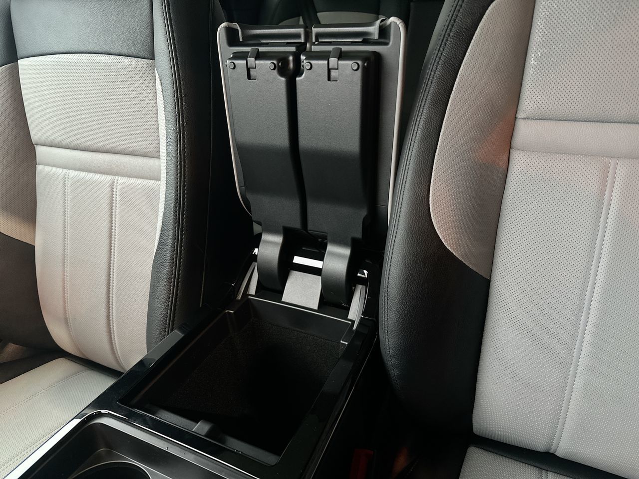 2025 Land Rover Range Rover Evoque in Vancouver, British Columbia