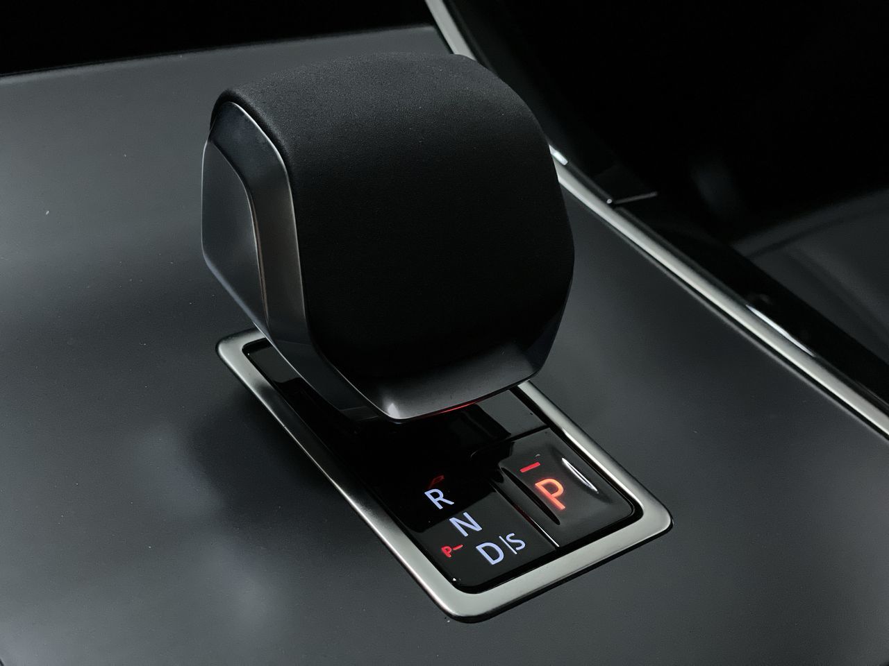 2026 Land Rover Range Rover Evoque