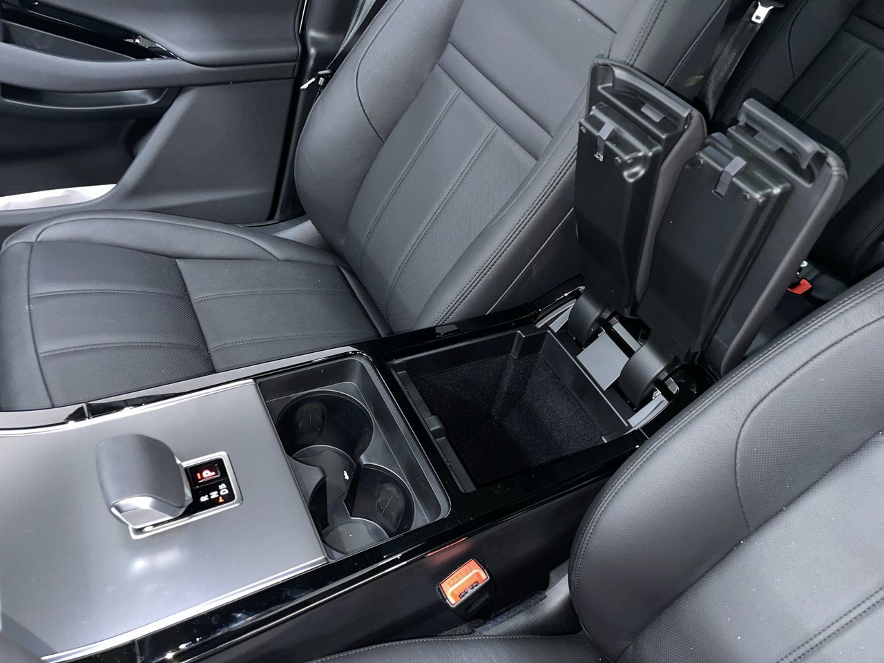 2026 Land Rover Range Rover Evoque