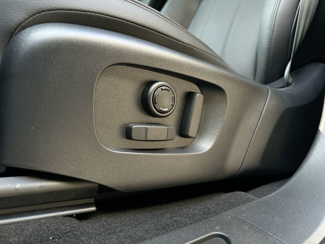 2026 Land Rover Range Rover Evoque